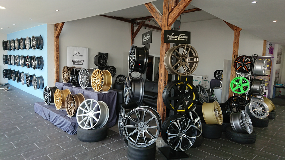 Showroom von Tuner‑Store L.E. in Leipzig